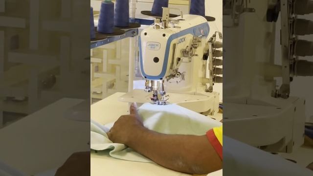 Operating the Jack K5 Interlock Machine #sewing #textile #interlock #k5 #jack #oubarigulf смотреть онлайн