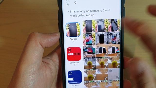 Galaxy S10 / S10+: How to Backup Images / Videos / Messages to SD Card смотреть онлайн