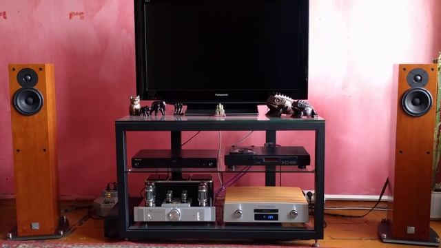Opera Audio Consonance Reference CD-2.2 MkII , Xavian Giulietta