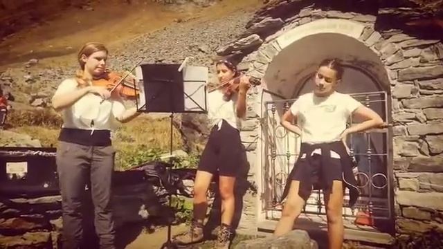 Violiniste e Voce Alpe Ronchelli - valle Antrona смотреть онлайн