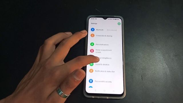 How to on Reduce notification feedback on full screen realme narzo 50 5g смотреть онлайн