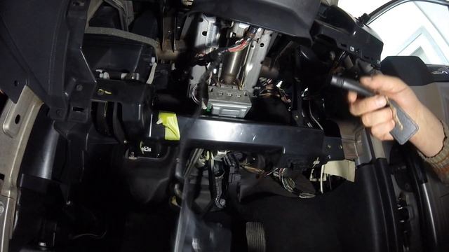 How to remove the Chrysler Dodge steering wheel lock/Как снять замок блокирующий руля Chrysler Dodg смотреть онлайн