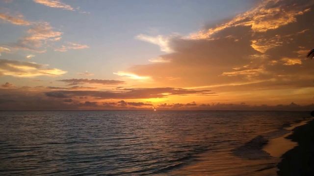 Мальдивы, Закат солнца на острове Тодду Thoddoo island смотреть онлайн