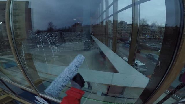 Мойка окон с веревок в ноябре 2 смотреть онлайн