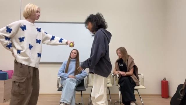 🔘 [#Стрим] • #Иван_Стариков (@ivanstarmusic ) 👱  & @ecolemusic_🎵  →  #чилят 🤙 🎸 🎤   | 28.11.2023