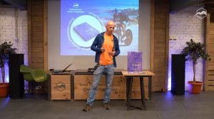 Как начать заниматься триатлоном? Александр Жуков о своем опыте триатлета и о новой книге