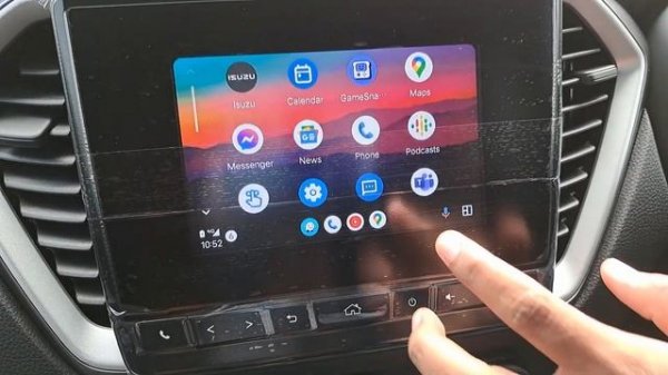 Isuzu D-Max AutoPlus Delivery with Android Auto