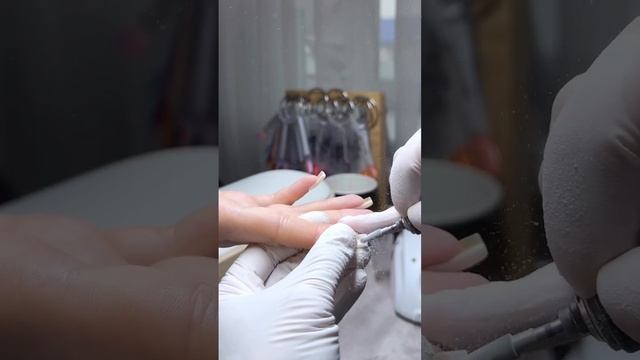 Маникюр , процесс , видео уроки