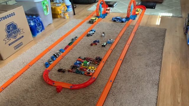 HHD’s 1/64 Wars 2! - Hot Wheels Racing! смотреть онлайн