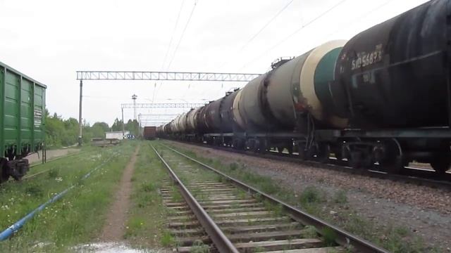 ГЖД ВЛ80С-1537 С Грузовым поездом, ст.Кстово смотреть онлайн