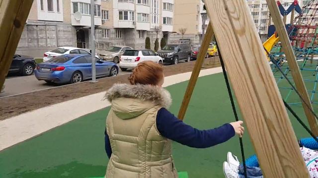 На площадке(5) смотреть онлайн