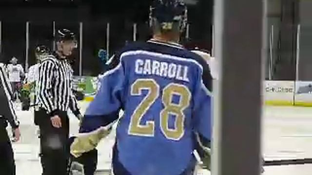 Patrick Levesque Vs. Russell Smith смотреть онлайн