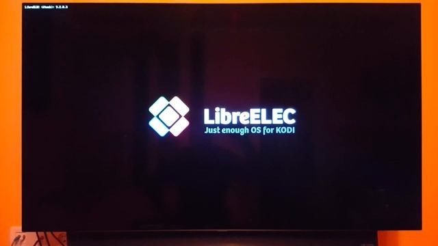 LibreELEC v9.2.8.3 community image booting on WeTek Core (Amlogic S812-H) смотреть онлайн