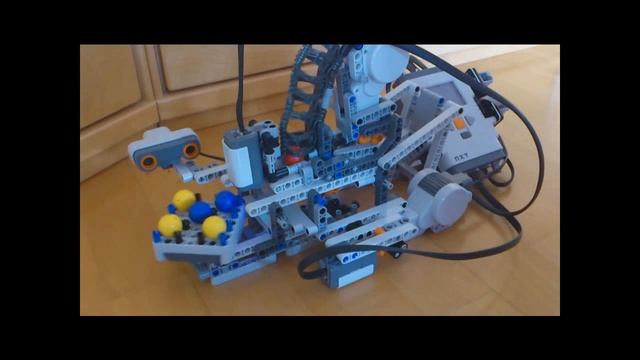 NXT: Tic Tac Toe Robot controlled by Android смотреть онлайн