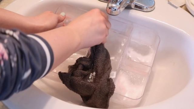 CLUTTER FREE BATHROOM TIPS| HOW TO DECLUTTER YOUR BATHROOM