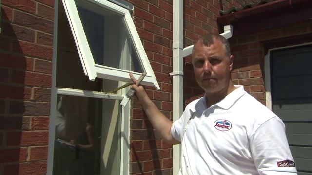 Painting the Exterior of Your House - Preparing and Painting Windows смотреть онлайн