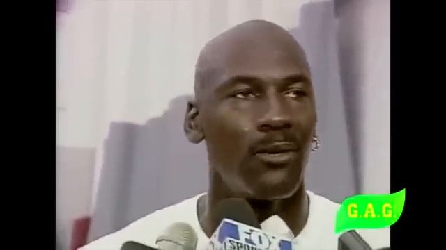 Michael Jordan Workout with chicago bulls 1 on 1 with teammates in cool aj14 + Interview смотреть онлайн
