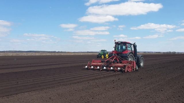 С 29 апреля 2020 началась посевная моркови смотреть онлайн