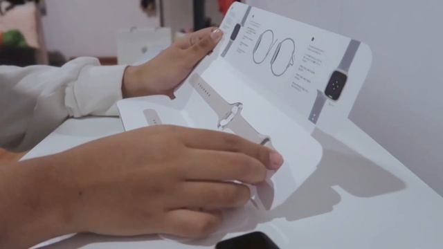 APPLE WATCH SE GEN 2 2022 (Unboxing + Set Up) смотреть онлайн