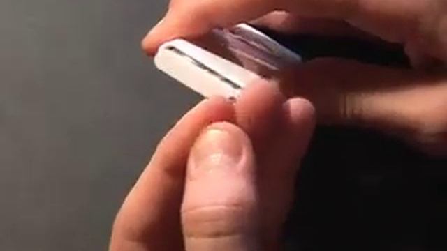 How To Replace A Battery On The Apple Remote смотреть онлайн