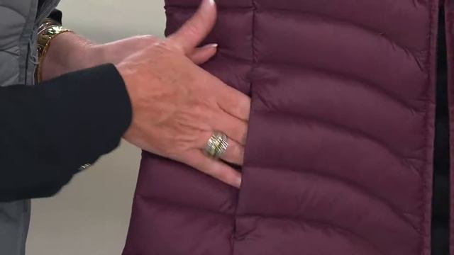 Liz Claiborne New York Packable Quilted Vest with Mary Beth Roe смотреть онлайн
