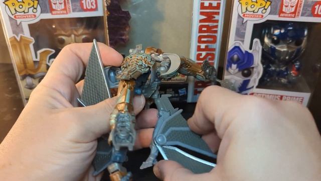 Transformers  Skullitron Toys r Us exclusive last night