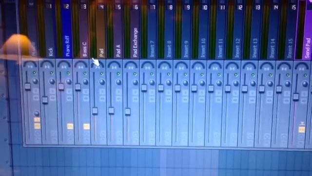 Crackling Sound смотреть онлайн