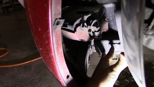 How to Remove and Replace a Headlight on a Chrysler PT Cruiser смотреть онлайн
