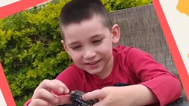 El Mundo de Roger - HotWheels Chrysler Pacífica смотреть онлайн