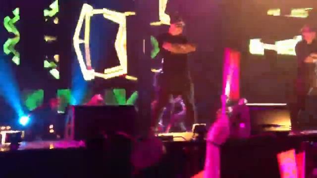 Тимур Родригез - Out in space смотреть онлайн