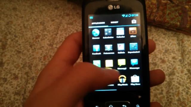 Lg Optimus One con CyanogenMod 10.1.3 Unofficial смотреть онлайн