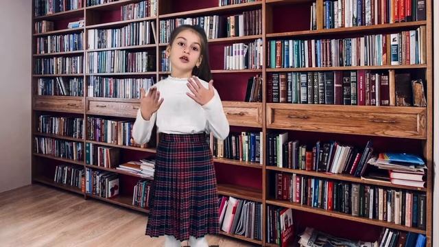 Магомедова Аделина Ариславовна - По дороге в класс (А.Барто) смотреть онлайн