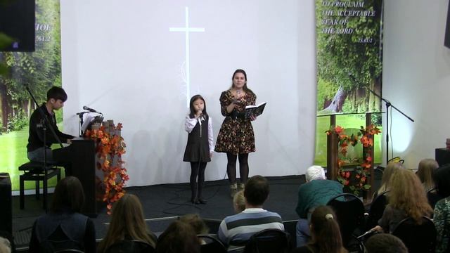 Арина и Инна - "Чик чирик поет воробушек" (31 октября 2015) смотреть онлайн