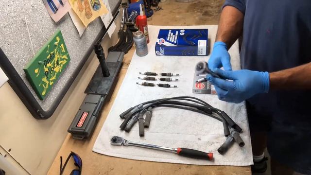 Spark Plug Replacement Town & Country and Grand Caravan смотреть онлайн