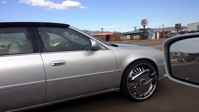 2009 Cadillac DTS Floating on 24" DUB смотреть онлайн