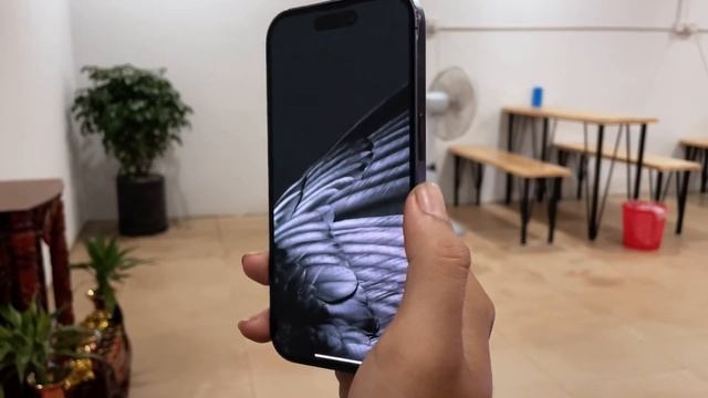 iPhone 14 Pro with Pixel 7 Pro Wallpapers 🫠 смотреть онлайн