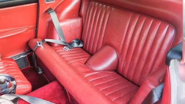 1964 Aston Martin DB5 смотреть онлайн