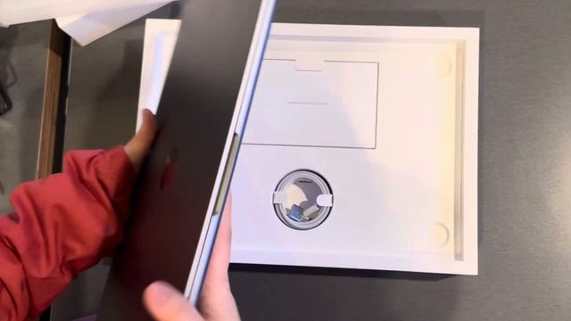 New MacBook Air 15” M3 (space gray) Unboxing 2024 смотреть онлайн
