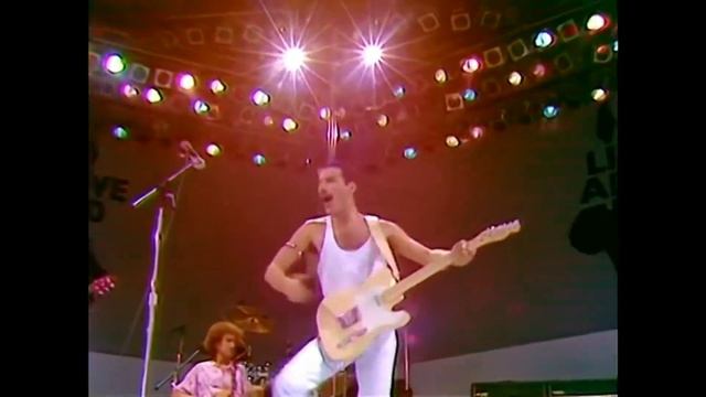 Queen Keep Passing The Open Windows (DEMO) смотреть онлайн