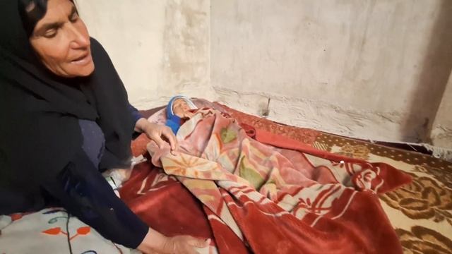 Falling ill: a woman's mother: Saleh: and help: orphan children смотреть онлайн