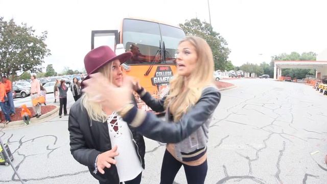 Babi Mac & Samantha Ponder @ Home Depot in South Carolina смотреть онлайн
