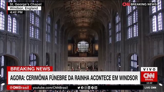 Veja o momento da retirada do cetro, da coroa e da quebra do bastão em Windsor | LIVE CNN смотреть онлайн