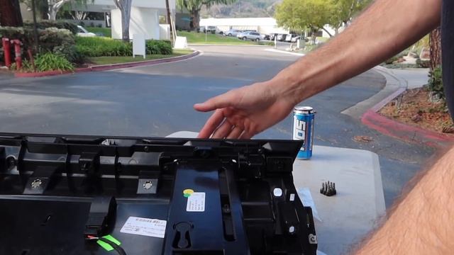 World’s Most Expensive $1,000 Cup Holder From Lamborghini... смотреть онлайн