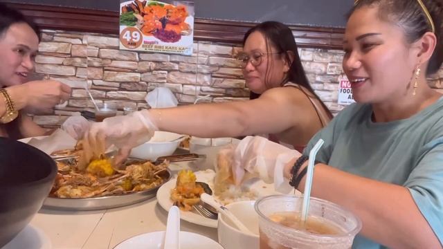 Off day with friends #windowshopping #lunch #seafoods #bulalo #edith jorge vlog смотреть онлайн