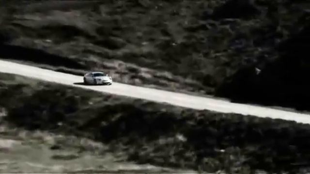 Aston Martin DBS - Commercial смотреть онлайн