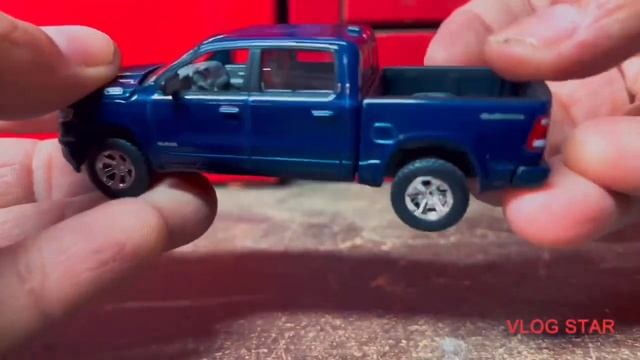 Auto World 2021 Dodge RAM 1500 BIG HORN “NEW casting”. American Diorama #autoworld #diecastcars смотреть онлайн