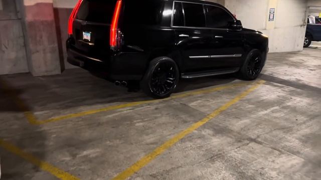 Borla S-Type Escalade Cold Start смотреть онлайн