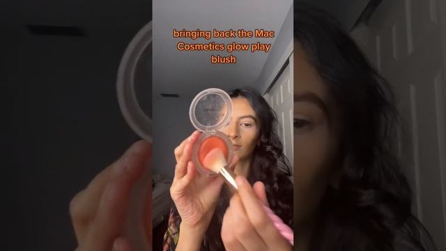 bringing back the Mac Cosmetics glow play blush 🧡 смотреть онлайн
