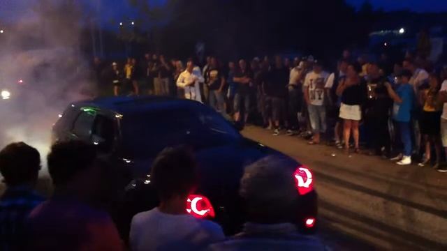 Lame burnout by Dodge Charger - Power Meet Västerås 2011 смотреть онлайн