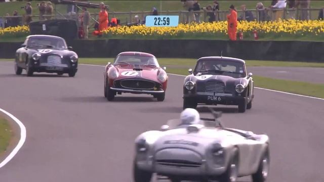 Awesome Four-way Ferrari/Aston/Jaguar/AC battle for the lead at Goodwood смотреть онлайн